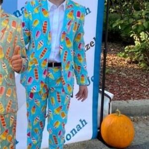 Opposuits boys size 14 Icecream suit with tie